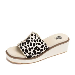 Women Yellow Box Slides><noscript><img width=