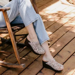 Women Yellow Box Heels & Wedges><noscript><img width=