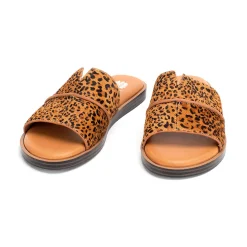 Women Yellow Box Slides><noscript><img width=