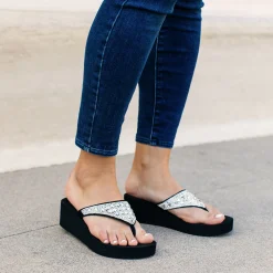 Women Yellow Box Flip Flops><noscript><img width=