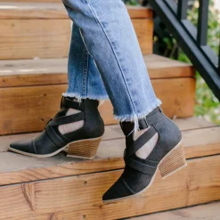 Women Yellow Box Boots & Booties><noscript><img width=