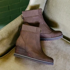 Women Yellow Box Boots & Booties><noscript><img width=