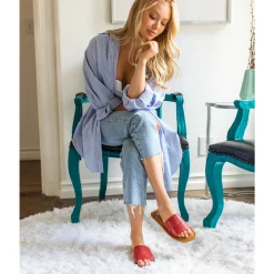 Women Yellow Box Slides><noscript><img width=