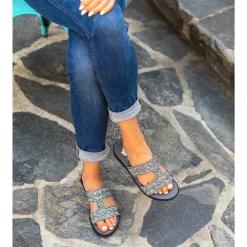 Women Yellow Box Sandals><noscript><img width=