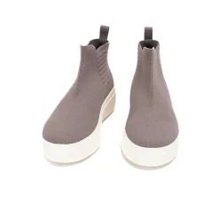 Women Yellow Box Sneakers & Flats><noscript><img width=