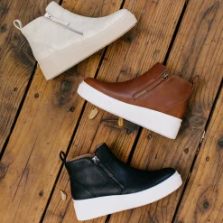 Women Yellow Box Sneakers & Flats><noscript><img width=