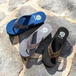 Women Yellow Box Flip Flops><noscript><img width=