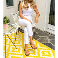 Women Yellow Box Flip Flops><noscript><img width=