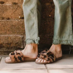 Women Yellow Box Sandals><noscript><img width=