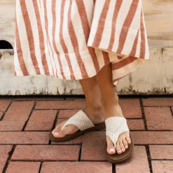 Women Yellow Box Sandals><noscript><img width=