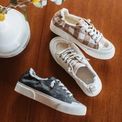 Women Yellow Box Sneakers & Flats><noscript><img width=