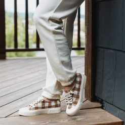 Women Yellow Box Sneakers & Flats><noscript><img width=