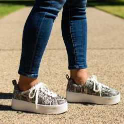 Women Yellow Box Sneakers & Flats><noscript><img width=