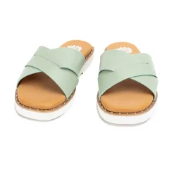 Women Yellow Box Slides><noscript><img width=