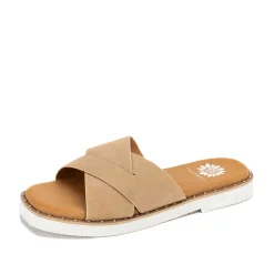 Women Yellow Box Slides><noscript><img width=