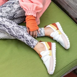 Women Yellow Box Sneakers & Flats><noscript><img width=