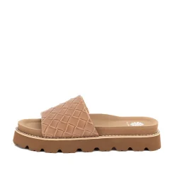 Women Yellow Box Slides><noscript><img width=