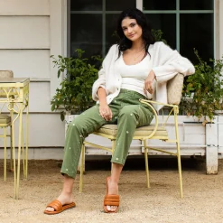 Women Yellow Box Slides><noscript><img width=