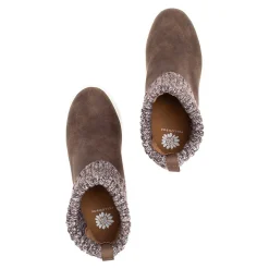 Women Yellow Box Sneakers & Flats><noscript><img width=