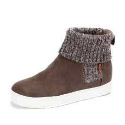 Women Yellow Box Sneakers & Flats><noscript><img width=