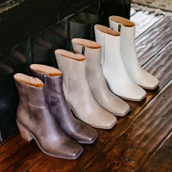 Women Yellow Box Boots & Booties><noscript><img width=