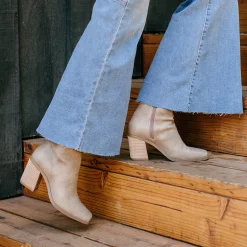 Women Yellow Box Boots & Booties><noscript><img width=