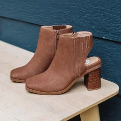 Women Yellow Box Boots & Booties><noscript><img width=