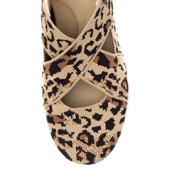 Women Yellow Box Sneakers & Flats><noscript><img width=