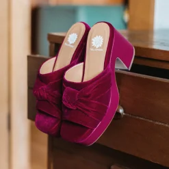 Women Yellow Box Heels & Wedges><noscript><img width=