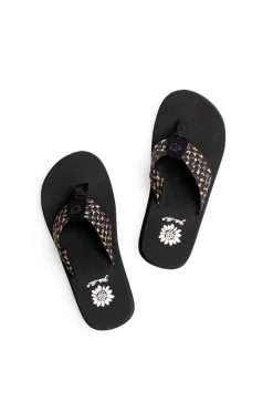 Women Yellow Box Flip Flops><noscript><img width=