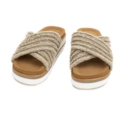 Women Yellow Box Slides><noscript><img width=