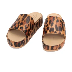 Women Yellow Box Slides><noscript><img width=