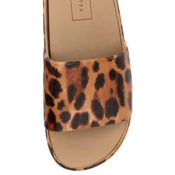 Women Yellow Box Slides><noscript><img width=