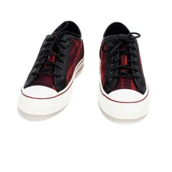 Women Yellow Box Sneakers & Flats><noscript><img width=