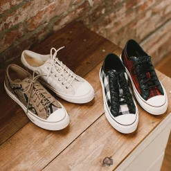 Women Yellow Box Sneakers & Flats><noscript><img width=